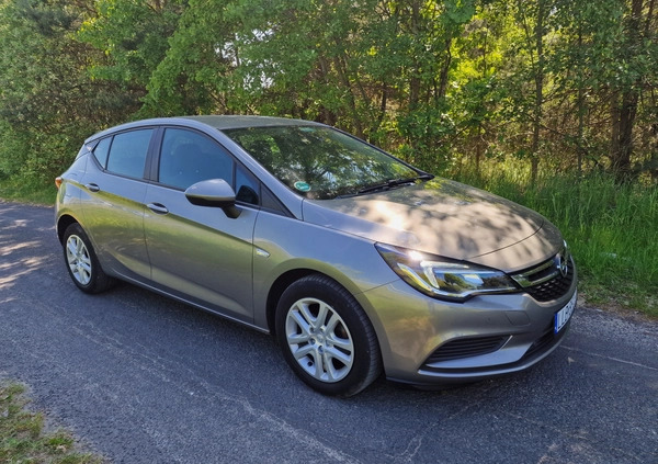 Opel Astra cena 44800 przebieg: 169000, rok produkcji 2016 z Lubartów małe 79